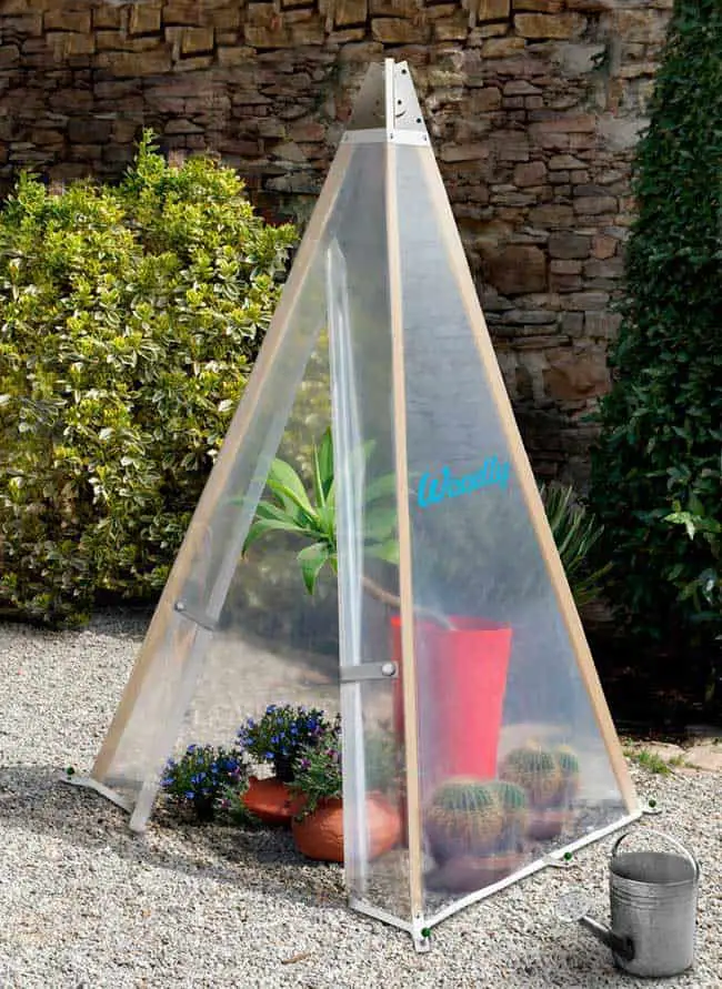 Cradle-turns-greenhouse-by-Woodly