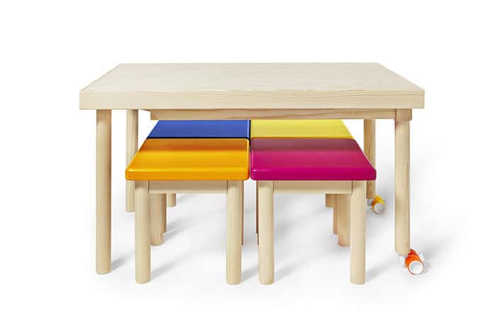 bawa-playtable-with-stools