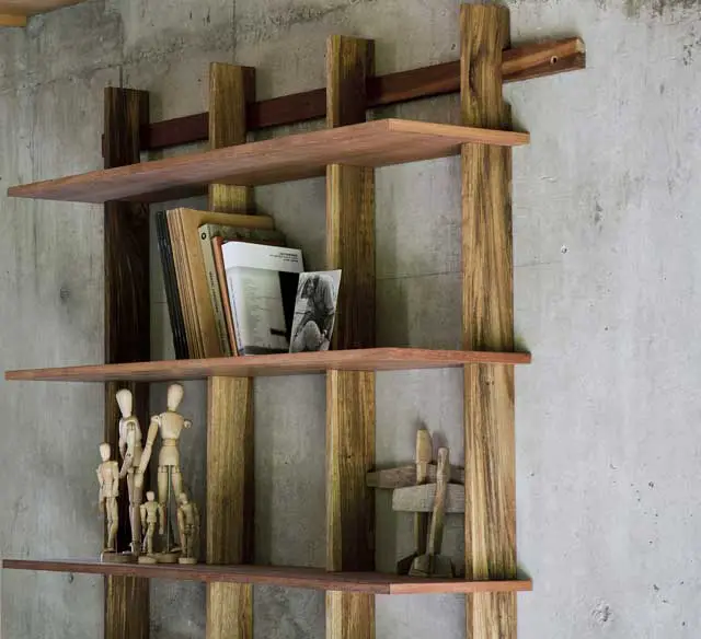 modular wall-mounted bookshelf 