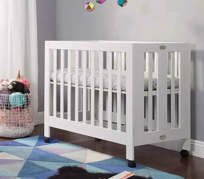 Babyletto mini portable crib