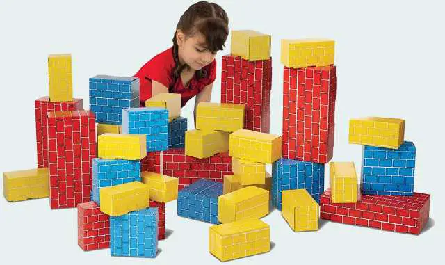 kids cardboard building blocs