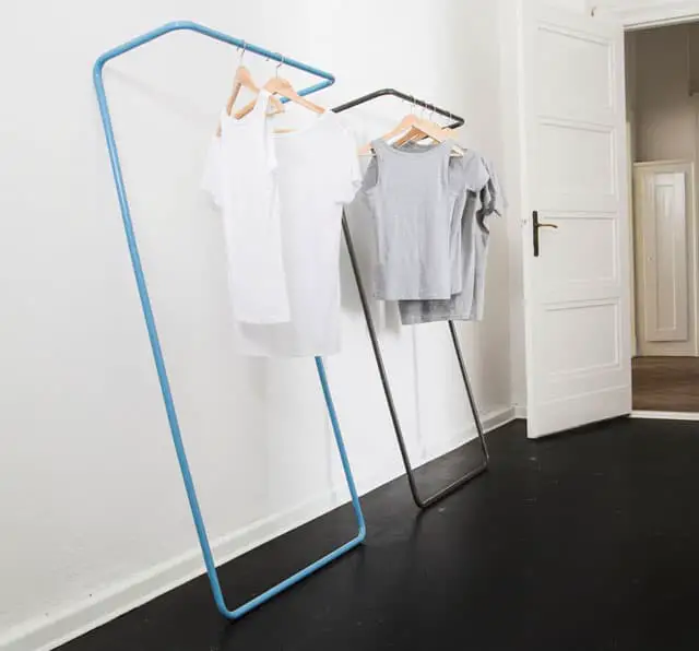 leaning rail clothes hanger