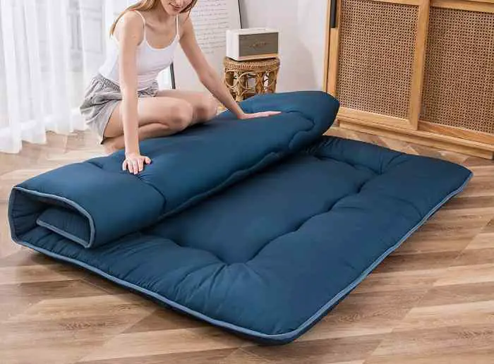 Japanese folding floor mattress