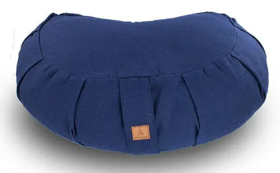 The bean-shaped Seat Of Your Soul Meditation Cushion conforms to your butt so that the stress on your tailbone is reduced. This helps you maintain proper posture for longer periods of time.