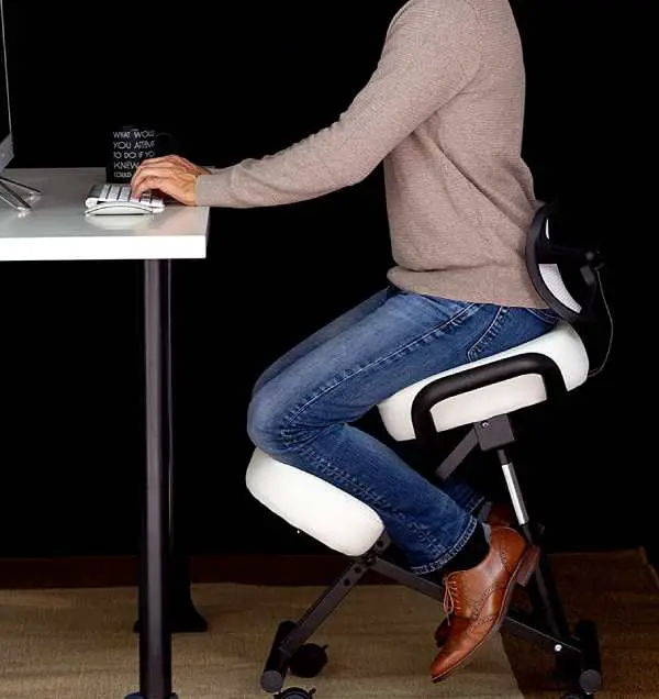 ergonomic kneeling chair